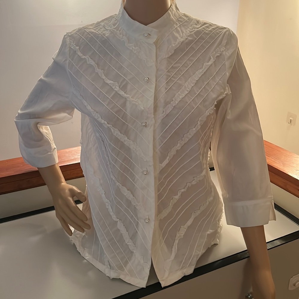 Cynthia Max cotton pearl button tuxedo shirt size small